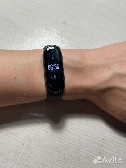 Браслет xiaomi mi band 5