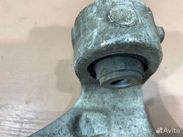 Кулак задний правый Nissan Murano Z51 VQ35DE 2009