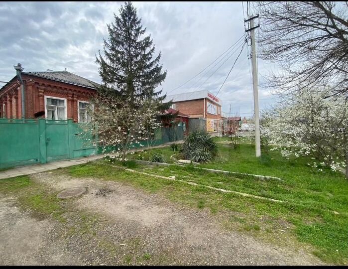 Дом 200 м² на участке 5,5 сот.