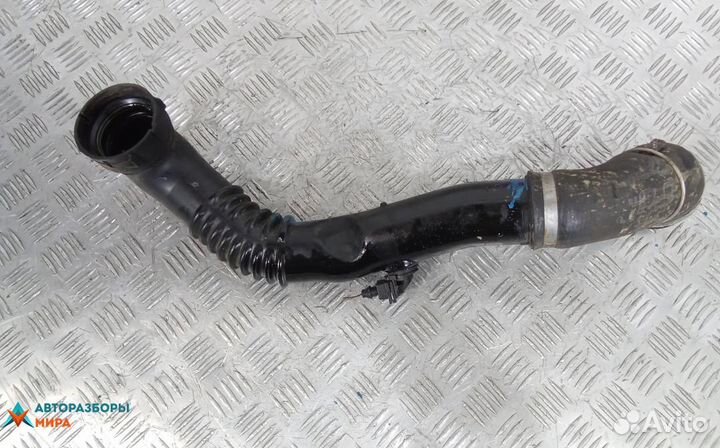 Патрубок интеркулера BMW 3 E90/E91/E92/E93 2009