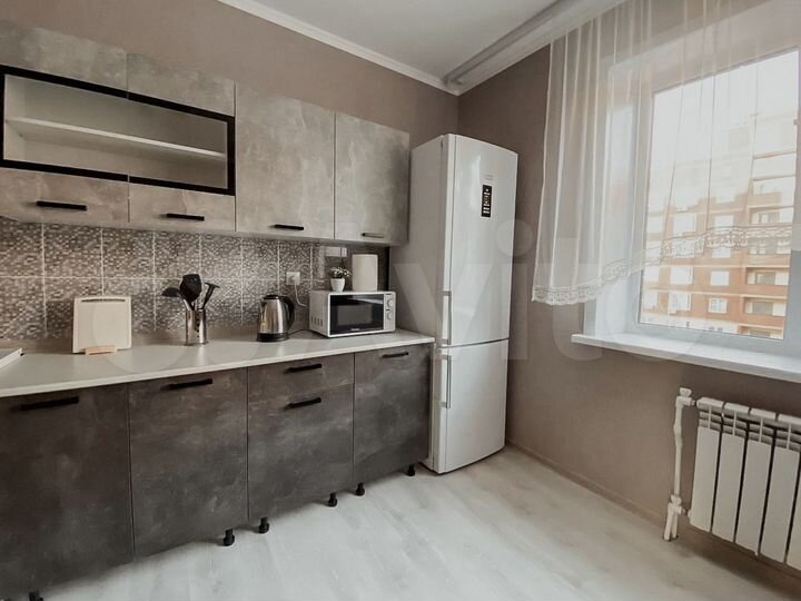 2-к. квартира, 67,9 м², 13/16 эт.