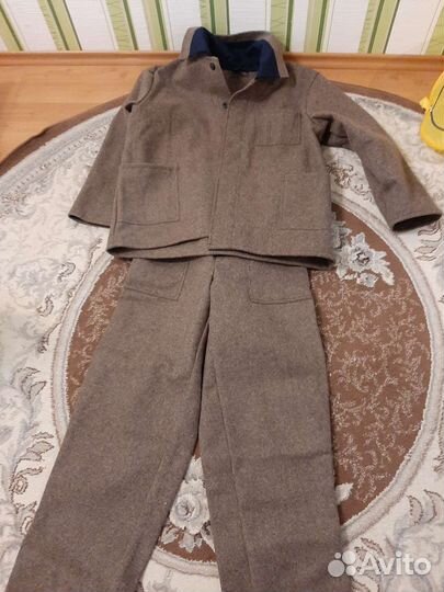 Костюм суконный