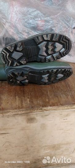Сапоги болотники новые