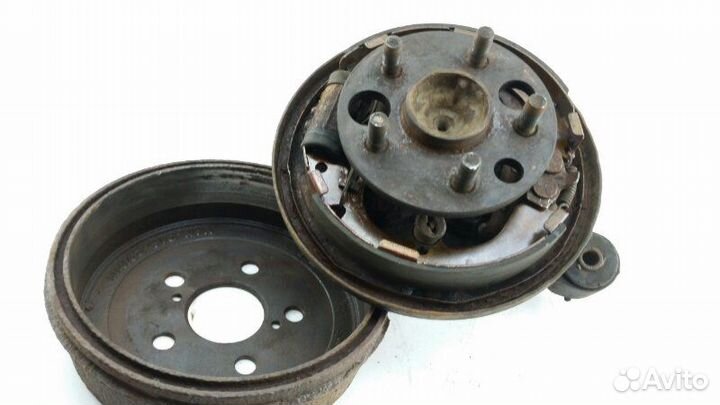 Ступица задняя левая Toyota Caldina ST190 4SFE