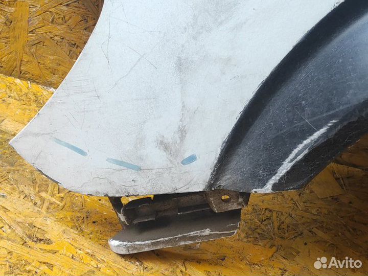 Крыло для левое Mercedes Vito W639 2.2 OM646 2007