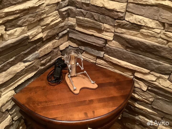 Настольный светильник в стиле лофт