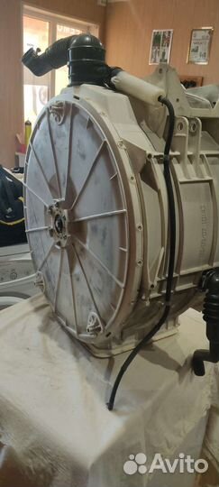 Бак стиральнойй машины индезит