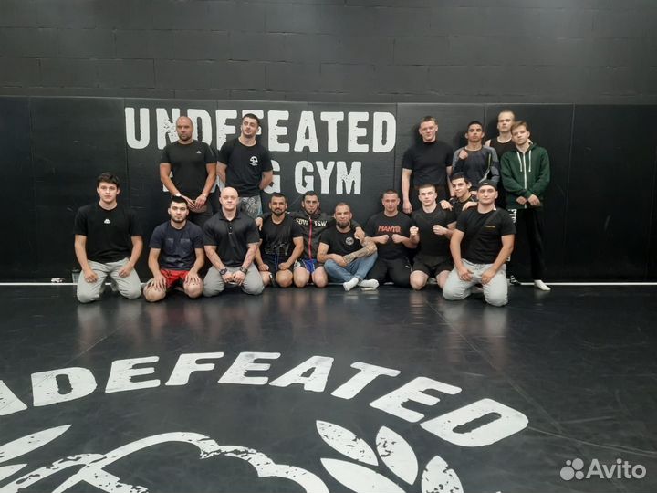 Тренер по женскому боксу