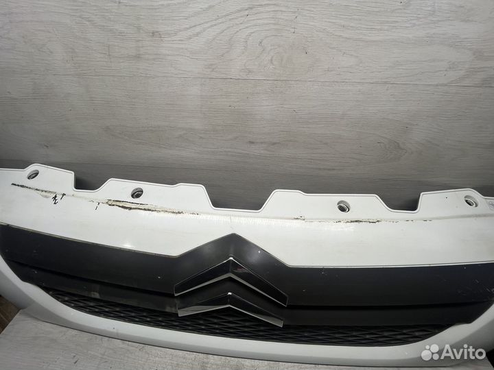Решетка радиатора Ситроен Джампер 250
