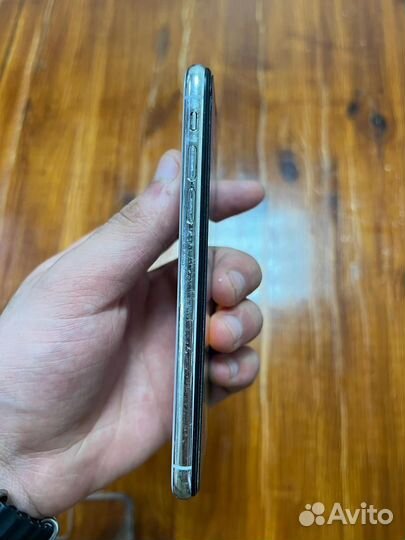 iPhone X