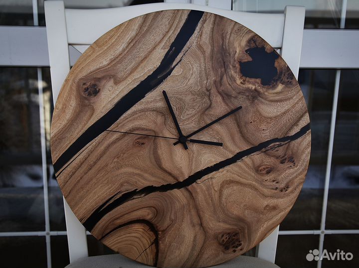 Часы настенные из дерева, часы с заливкой