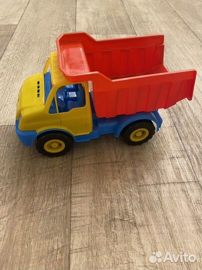 Детская машинка