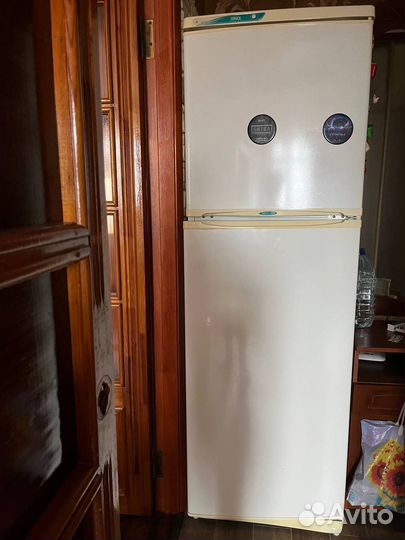 Холодильник Stinol