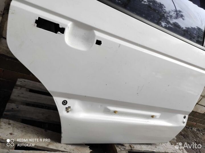 Дверь Volkswagen Passat b3 задняя правая