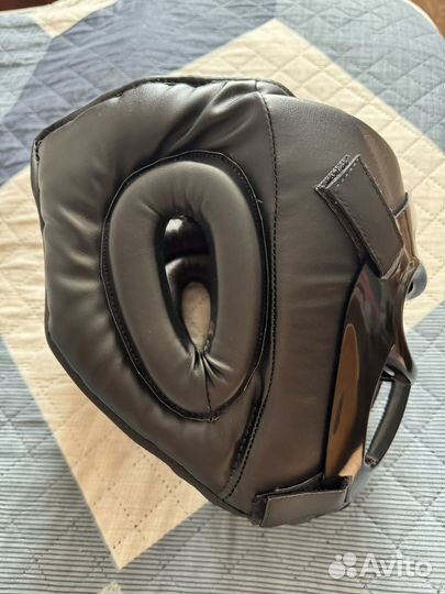 Боксерский шлем