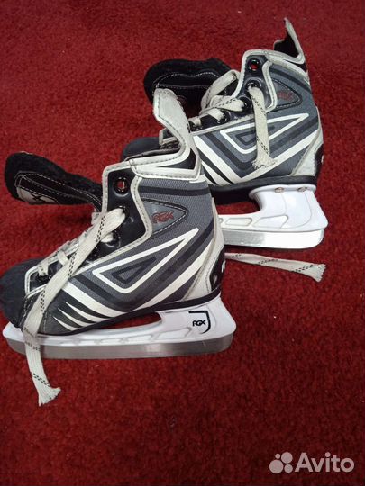 Коньки хоккейные