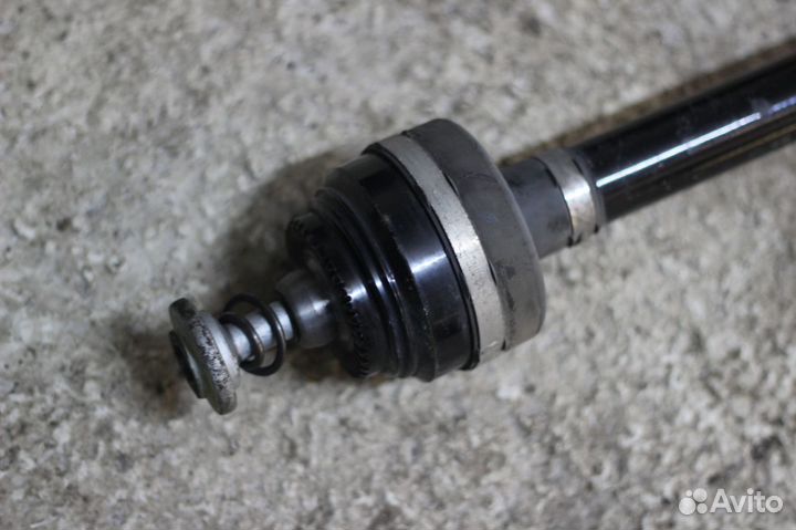 Полуось задняя правая BMW 7 G11/G12 2018 8639466