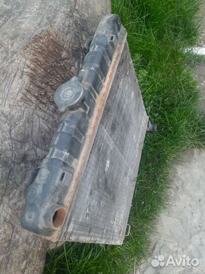 Мерседес 123 радиатор