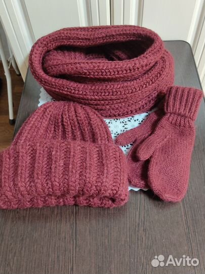 Комплект шапка, снуд и варежки