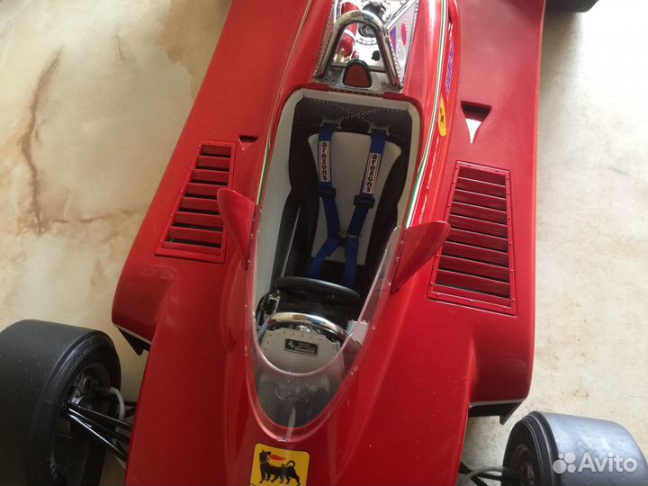 Ferrari 312 - T4 в масштабе 1:8 сборная модель