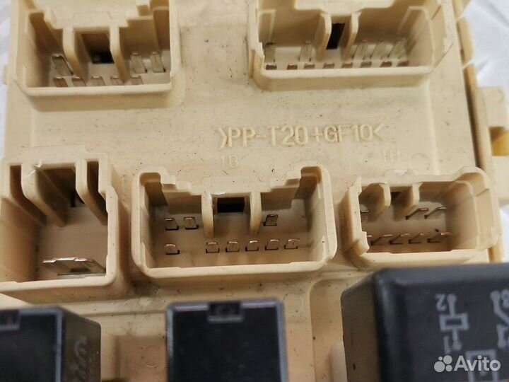 Блок комфорта для Lexus RX 1 (XU10)