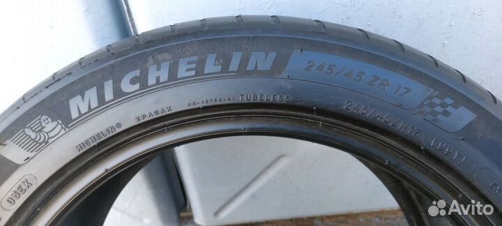 Michelin Pilot Sport 4 245/45 R17