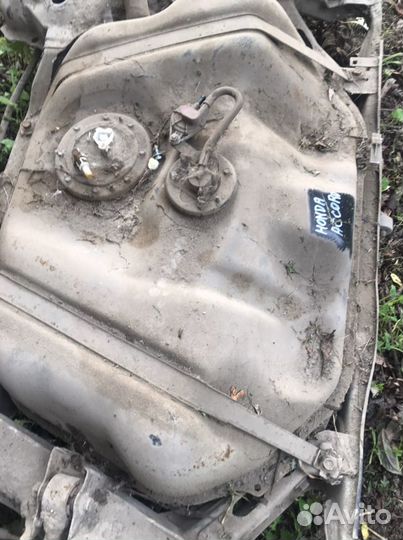Бензобак. Топливный бак Honda Accord 7 2.4
