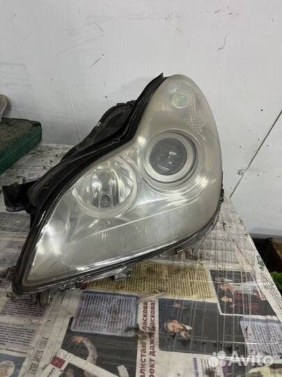 Фара для Мерседес CLS350