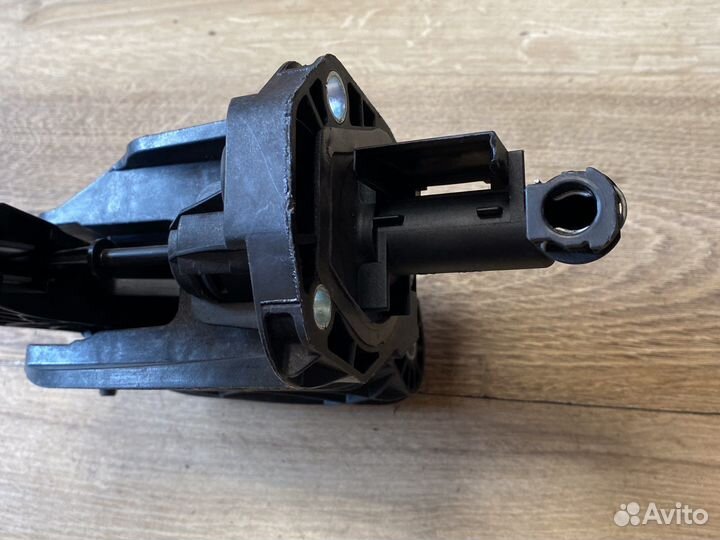 Skoda octavia a5 педаль сцепления в сборе