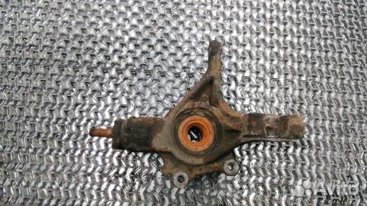 Ступица передняя левая citroen C4 picasso 1 (LNI03