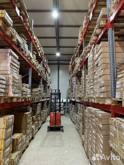 Стол компьютерный