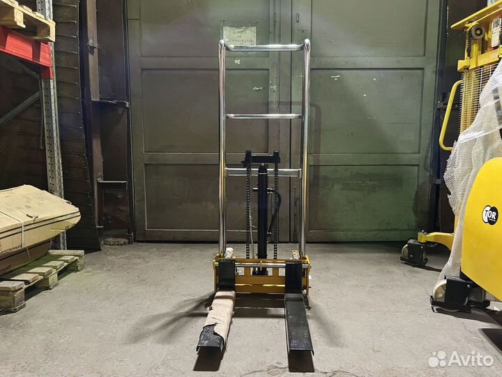 Штабелер гидравлический облегченный 0,4 т 1,3 м