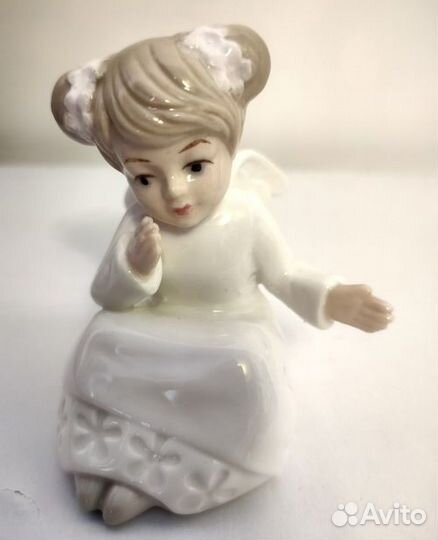 Статуэтка ангел фарфор