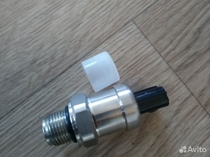 Датчик насоса 4436271