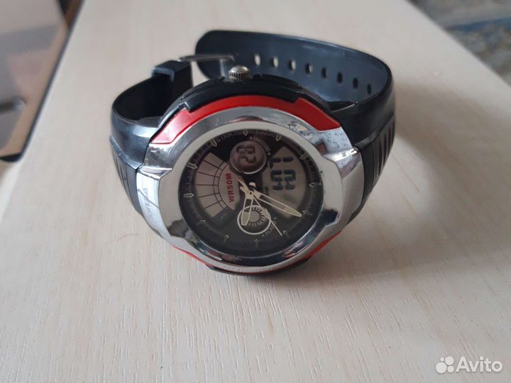 Часы водонепроницаемые