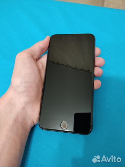 iPhone 8 Plus, 64 ГБ