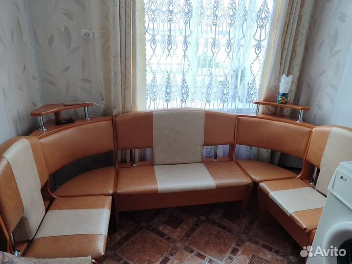 Кухонный уголок