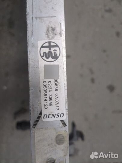 Радиатор охлаждения двигателя Alfa Romeo Giulia 2015, 2018