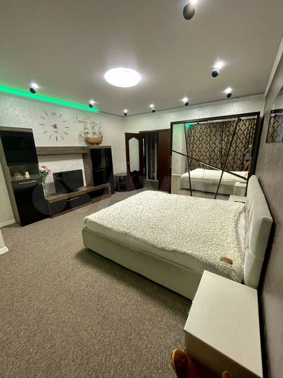 2-к. квартира, 70 м², 3/5 эт.