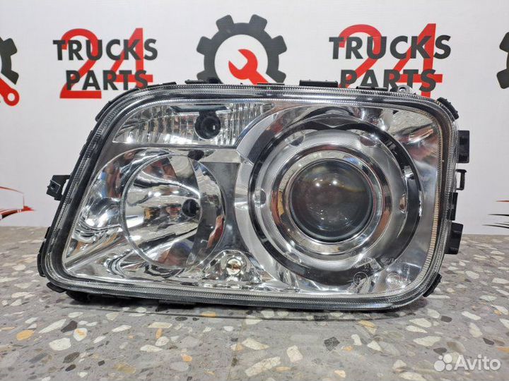 Фара левая Mercedes Actros MP3 A9438202261