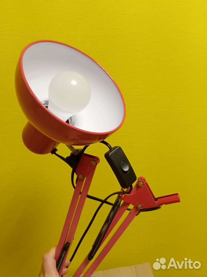 Лампа настольная