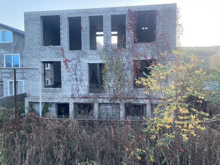 Дом 450 м² на участке 11 сот.