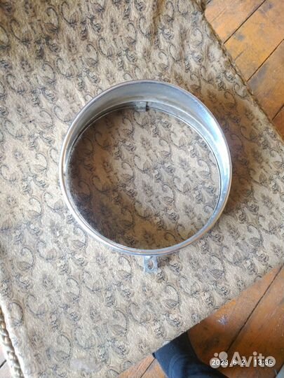 Ободок фары к 750