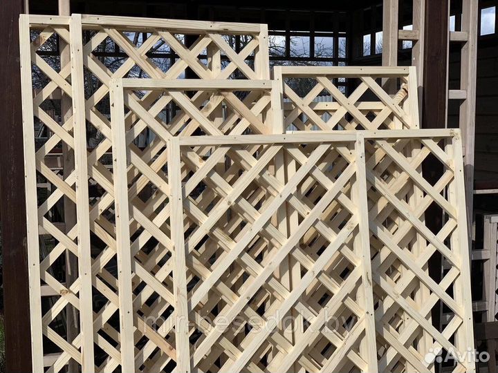 Шпалера деревянная