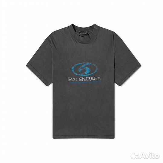Футболка Balenciaga Surfer в наличии