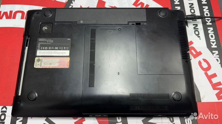 Ноутбук Samsung NP550P5C