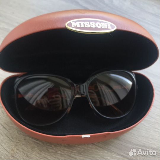 Солнцезащитные очки женские