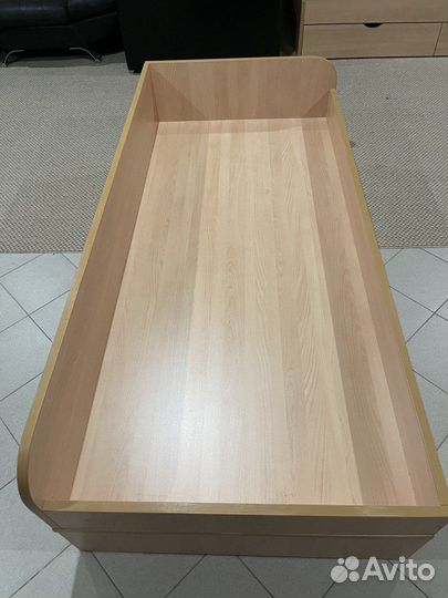 Кровать односпальная