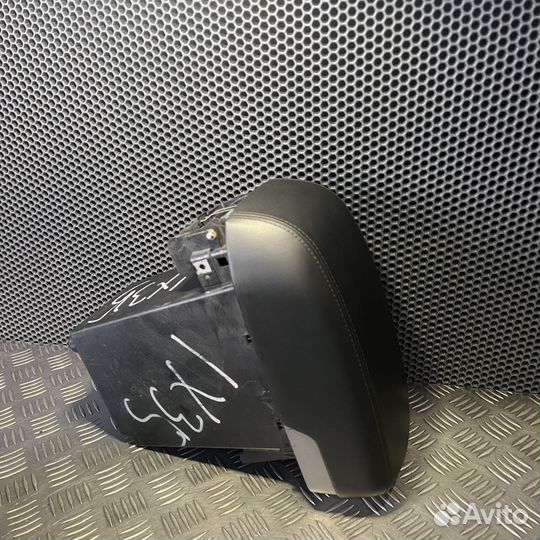 Подлокотник Hyundai ix35