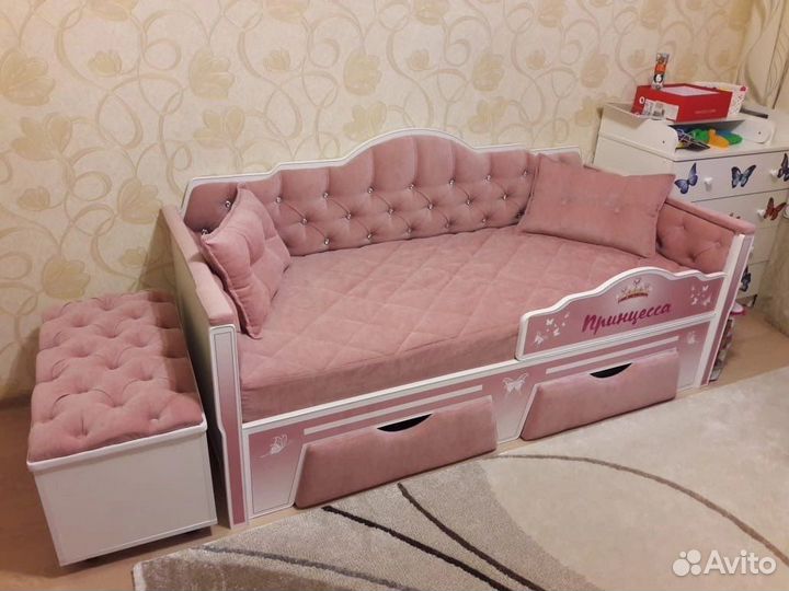 Детская кровать с каретной стяжкой